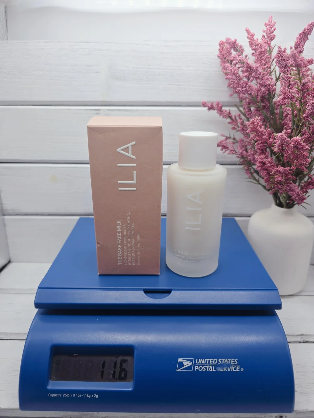 ILIA brand new